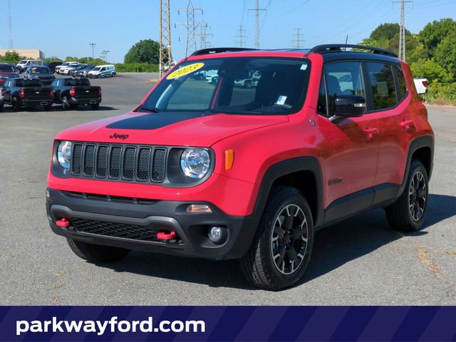 Used 2023 Jeep Renegade Trailhawk AWD/4WD image 1