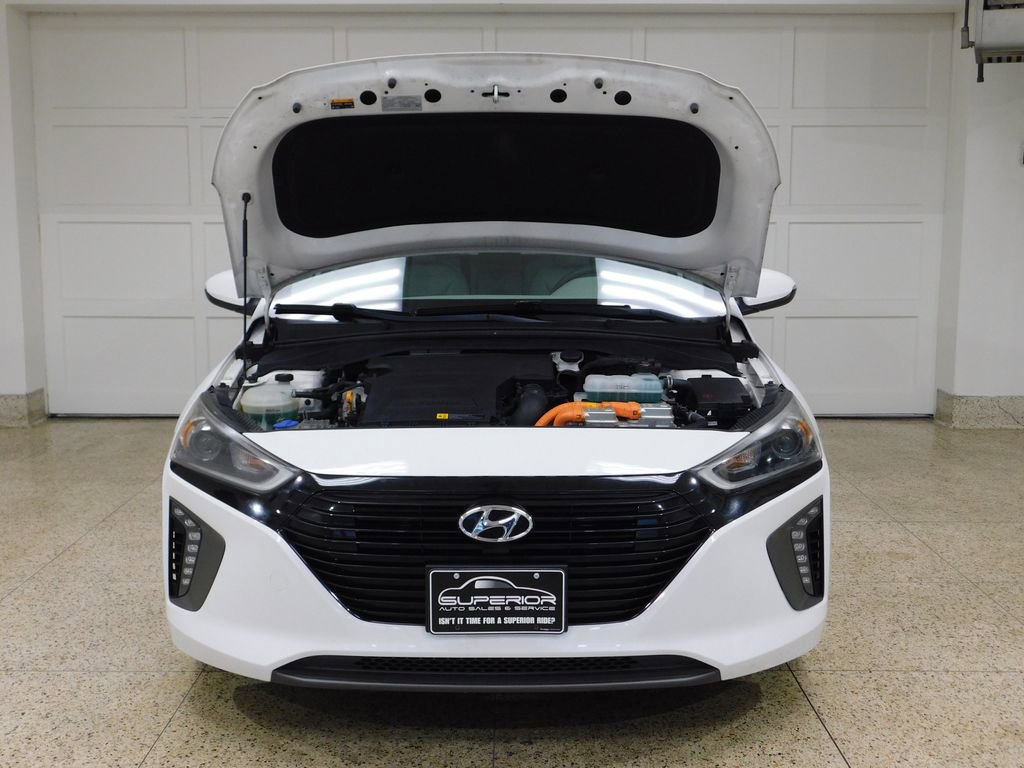 Used 2018 Hyundai Ioniq Limited FWD image 14