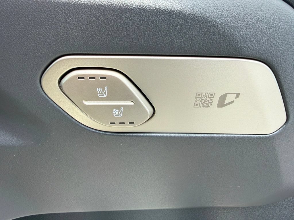 Used 2027 Kia Telluride SX w/ Towing Package FWD image 43