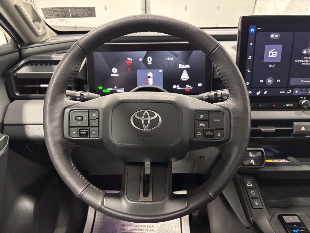 Used 2026 Toyota RAV4 Limited AWD/4WD image 18