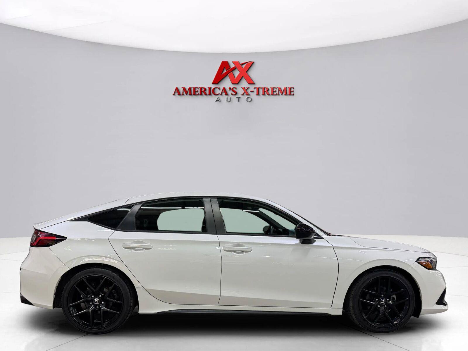 Used 2024 Honda Civic Sport image 8