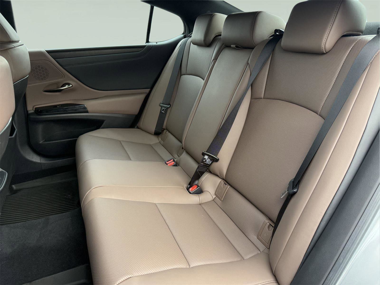 Used 2025 Lexus ES 350 Base w/ Premium Package image 22