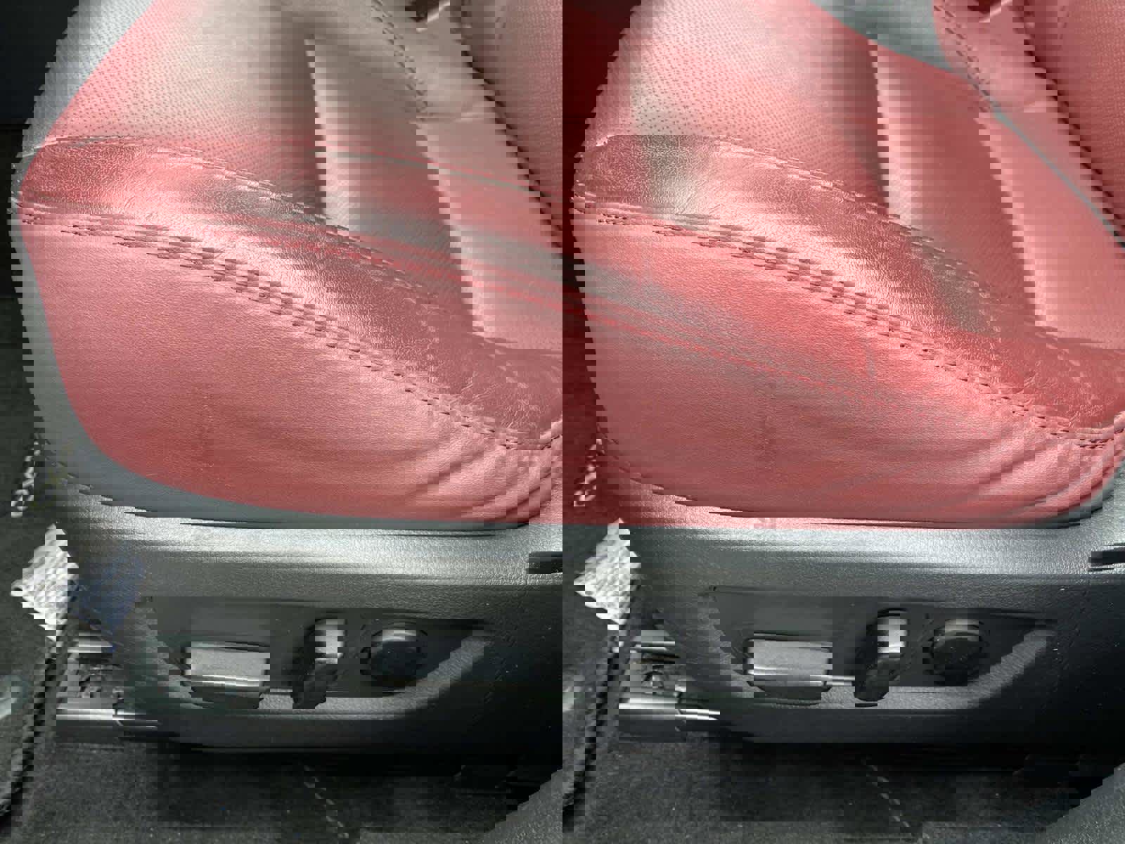 Used 2025 MAZDA CX-30 AWD 2.5 S w/ Preferred Package image 25