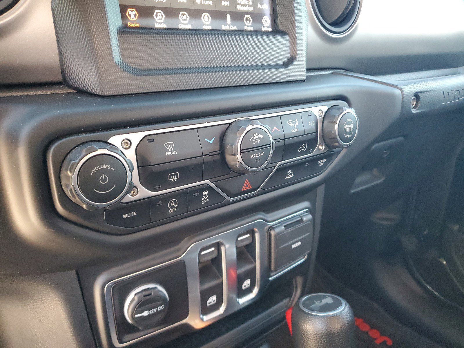 Certified 2023 Jeep Wrangler Sport AWD/4WD image 17