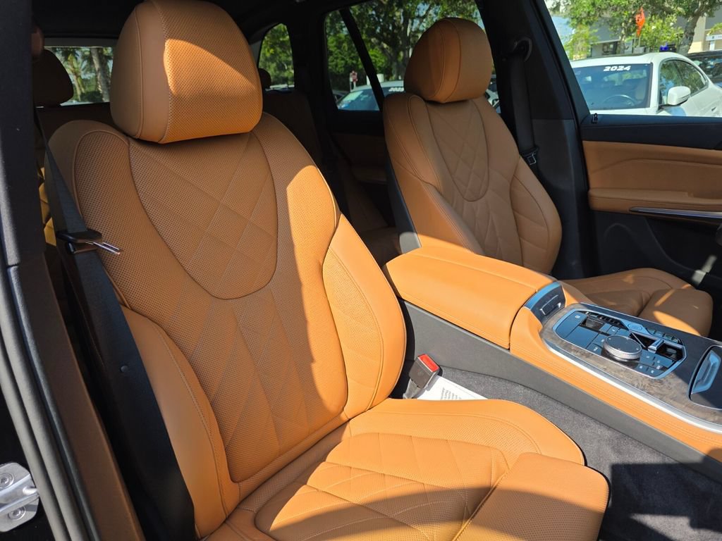 Certified 2025 BMW X5 sDrive40i w/ Premium Package RWD image 27