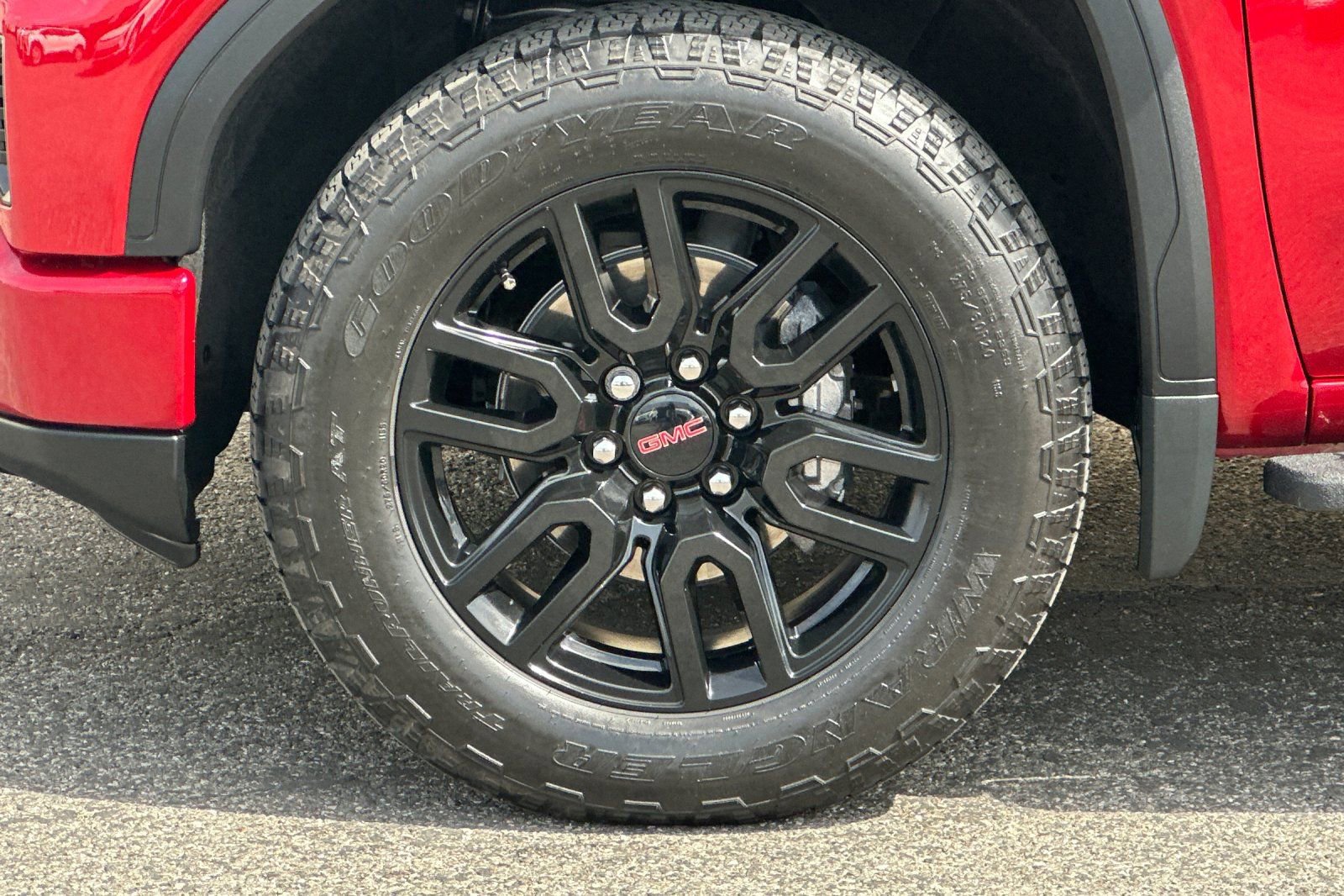 Used 2023 GMC Sierra 1500 Elevation image 36