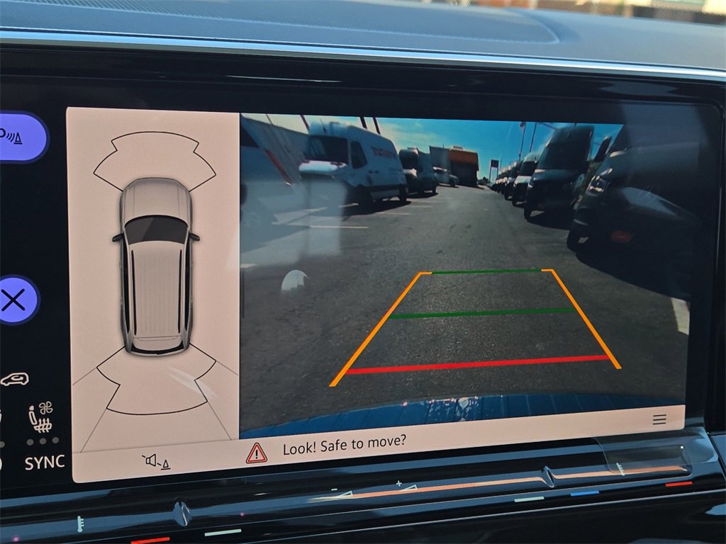 New 2025 Volkswagen Atlas Peak Edition SE image 20