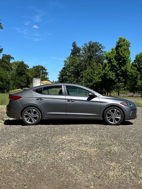 Used 2017 Hyundai Elantra Limited w/ Limited Ultimate Package 05 FWD image 9