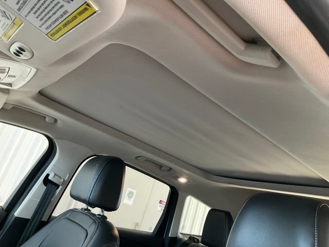 Used 2017 Ford Escape Titanium FWD image 6