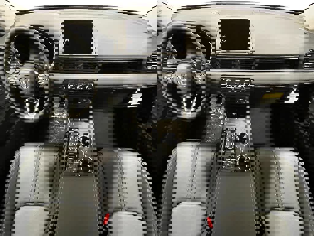 New 2025 Honda Pilot Touring image 13