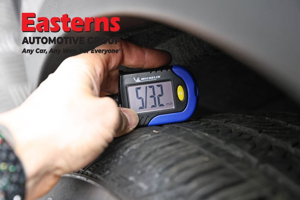 Used 2024 Alfa Romeo Stelvio Sprint image 28