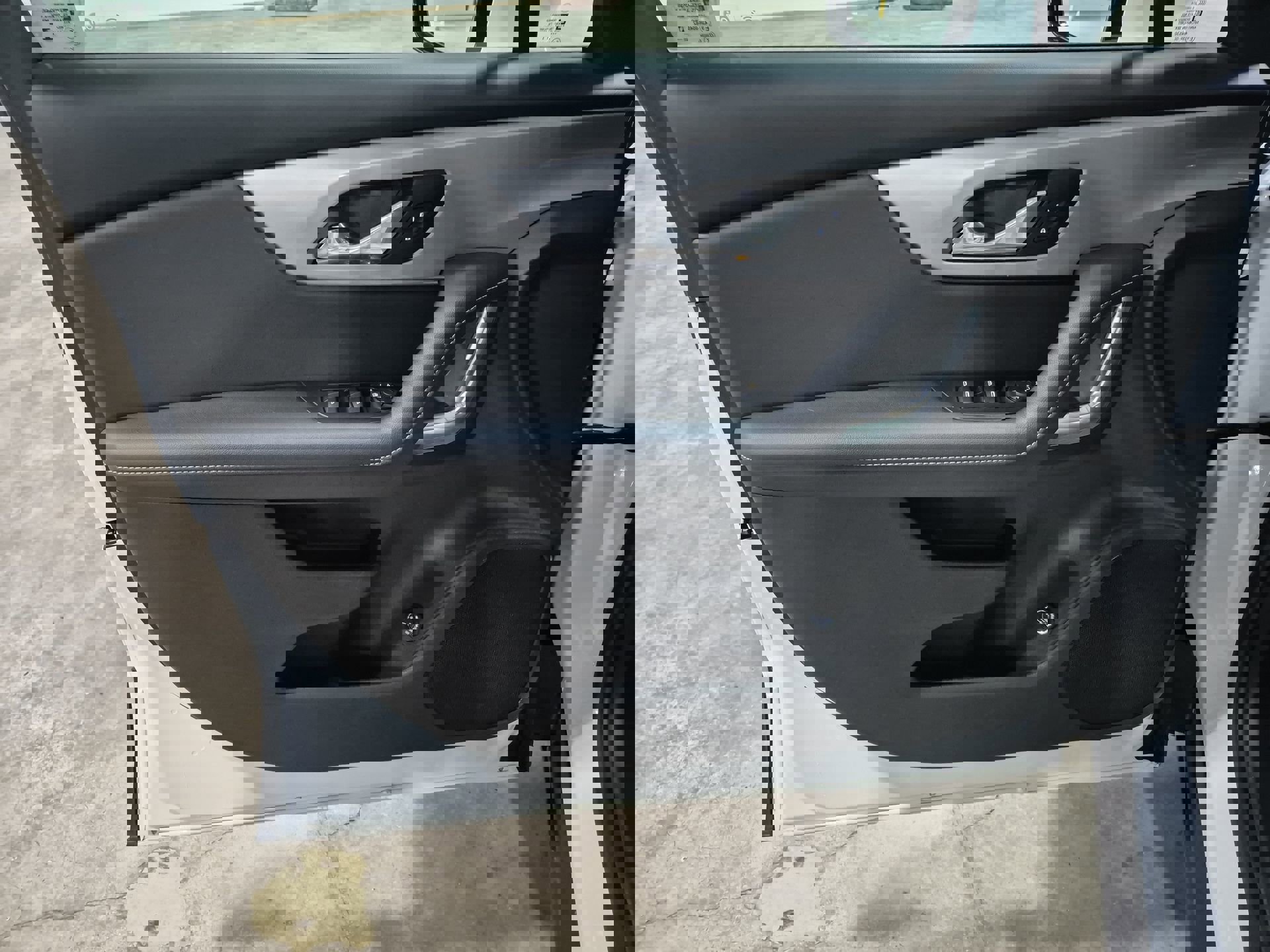 Certified 2024 Chevrolet Blazer LT w/ Convenience Package image 22