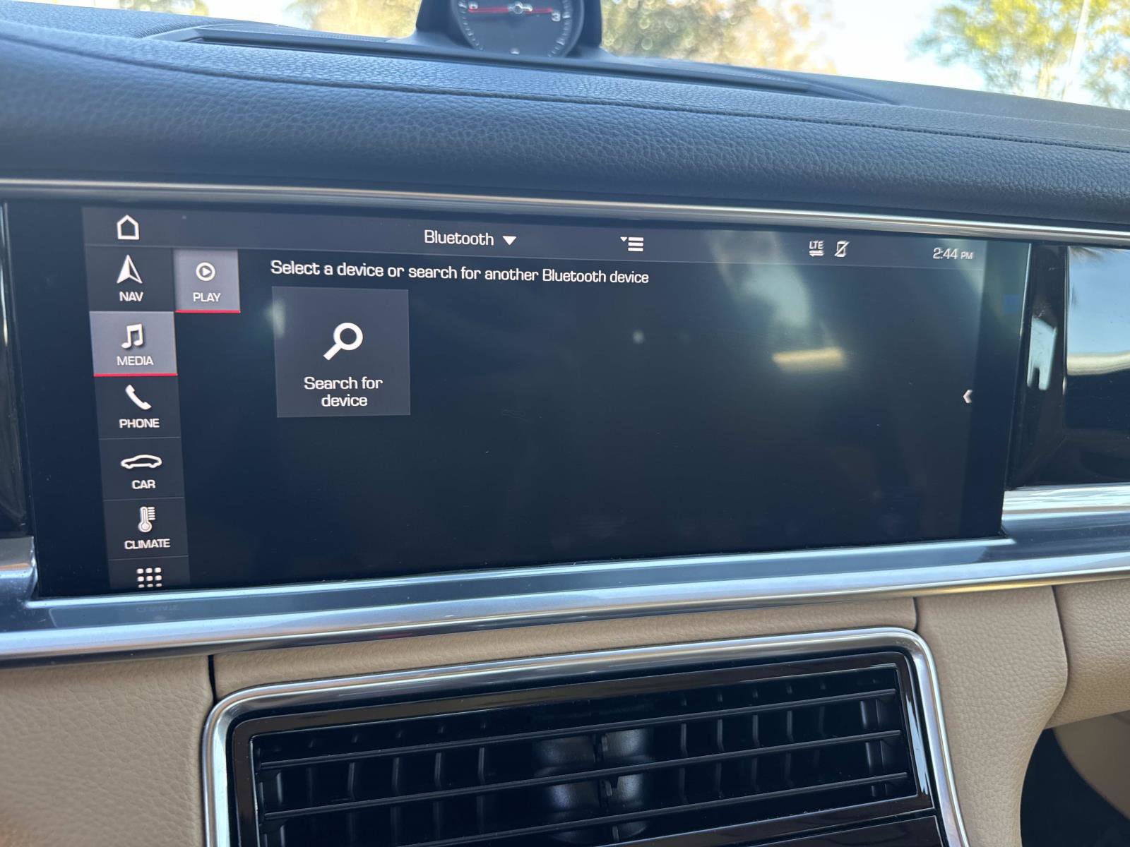 Used 2019 Porsche Panamera 4 image 23