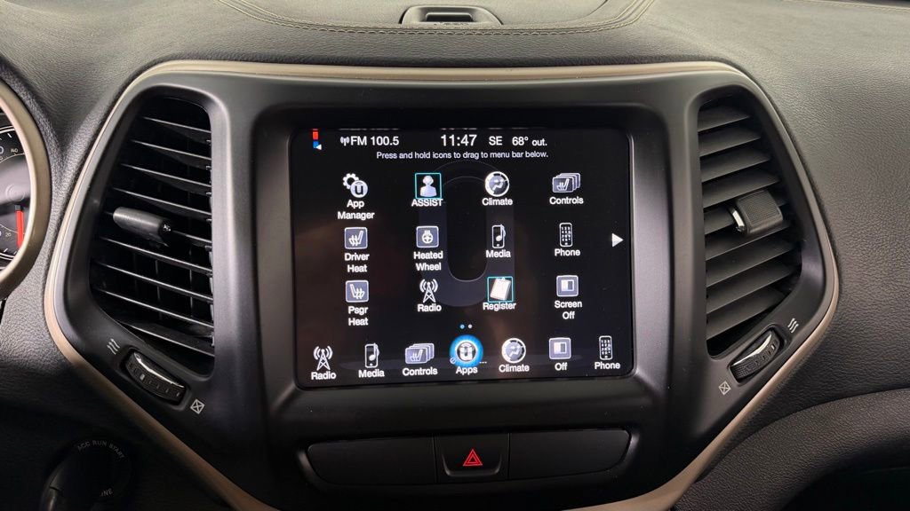 Used 2016 Jeep Cherokee Latitude w/ Cold Weather Group AWD/4WD image 23