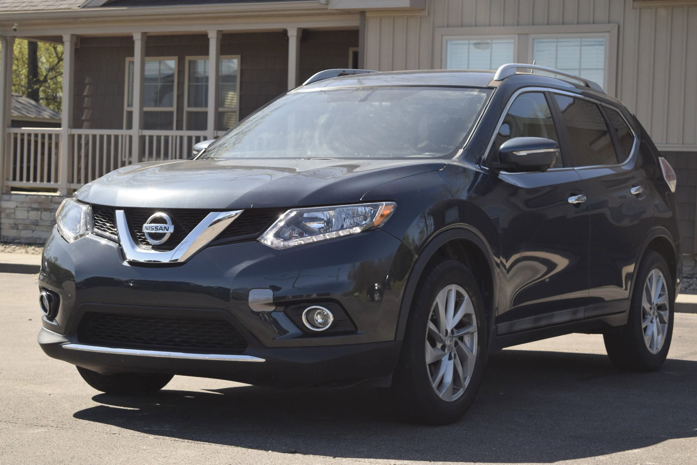 Used 2015 Nissan Rogue SL