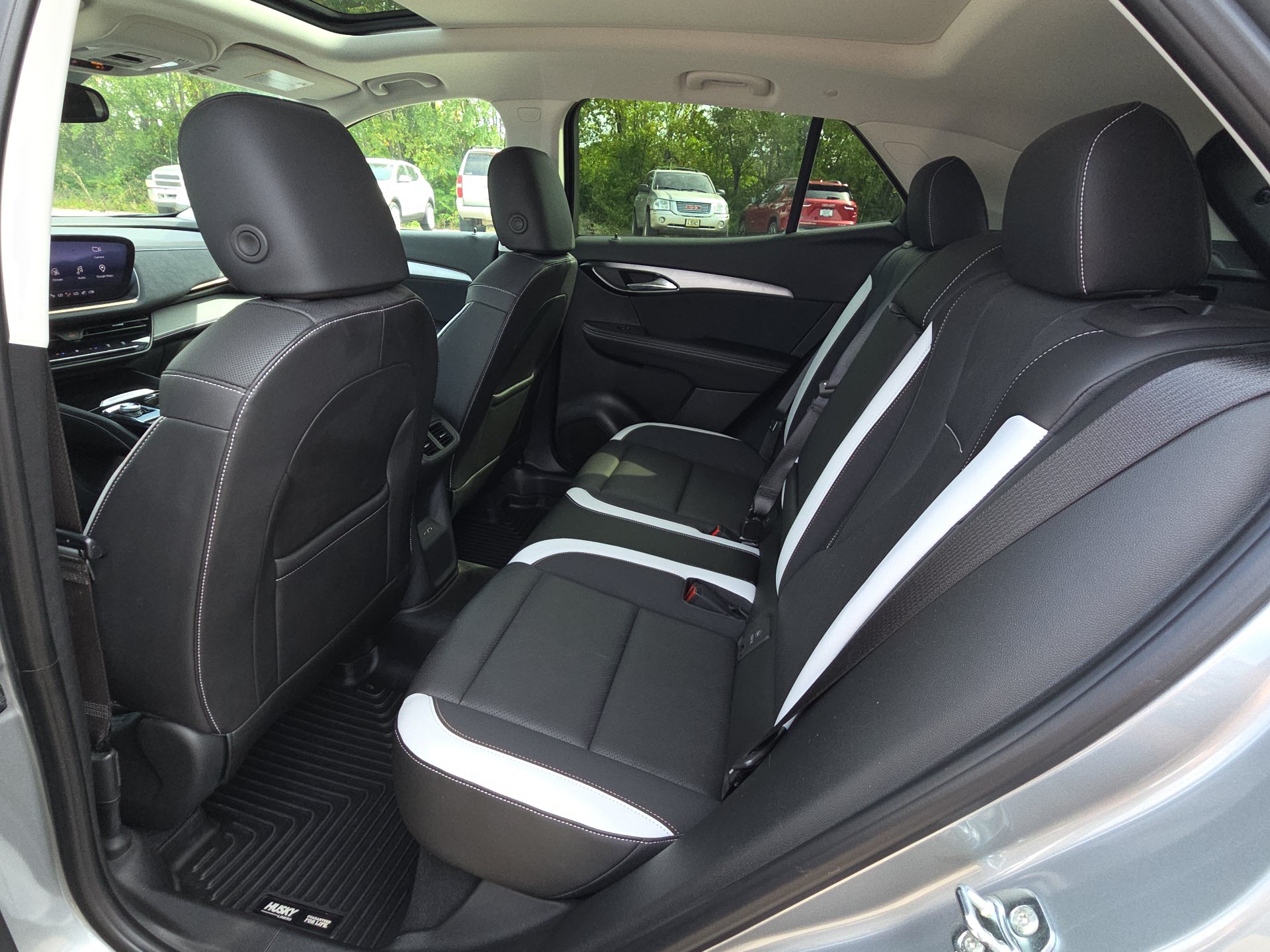 Used 2024 Buick Envision Sport Touring AWD/4WD image 29