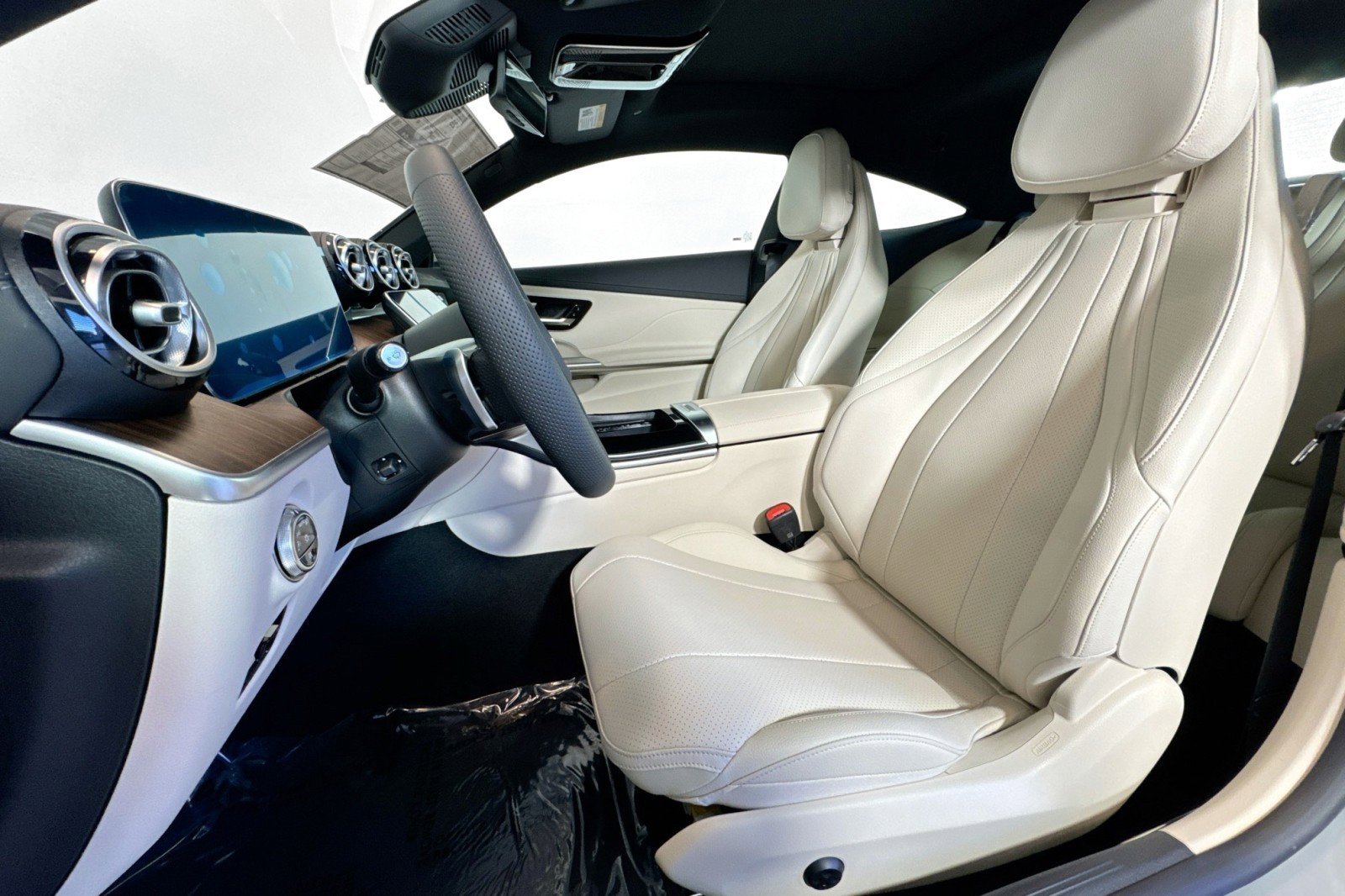 New 2026 Mercedes-Benz CLE 450 4MATIC Coupe image 18