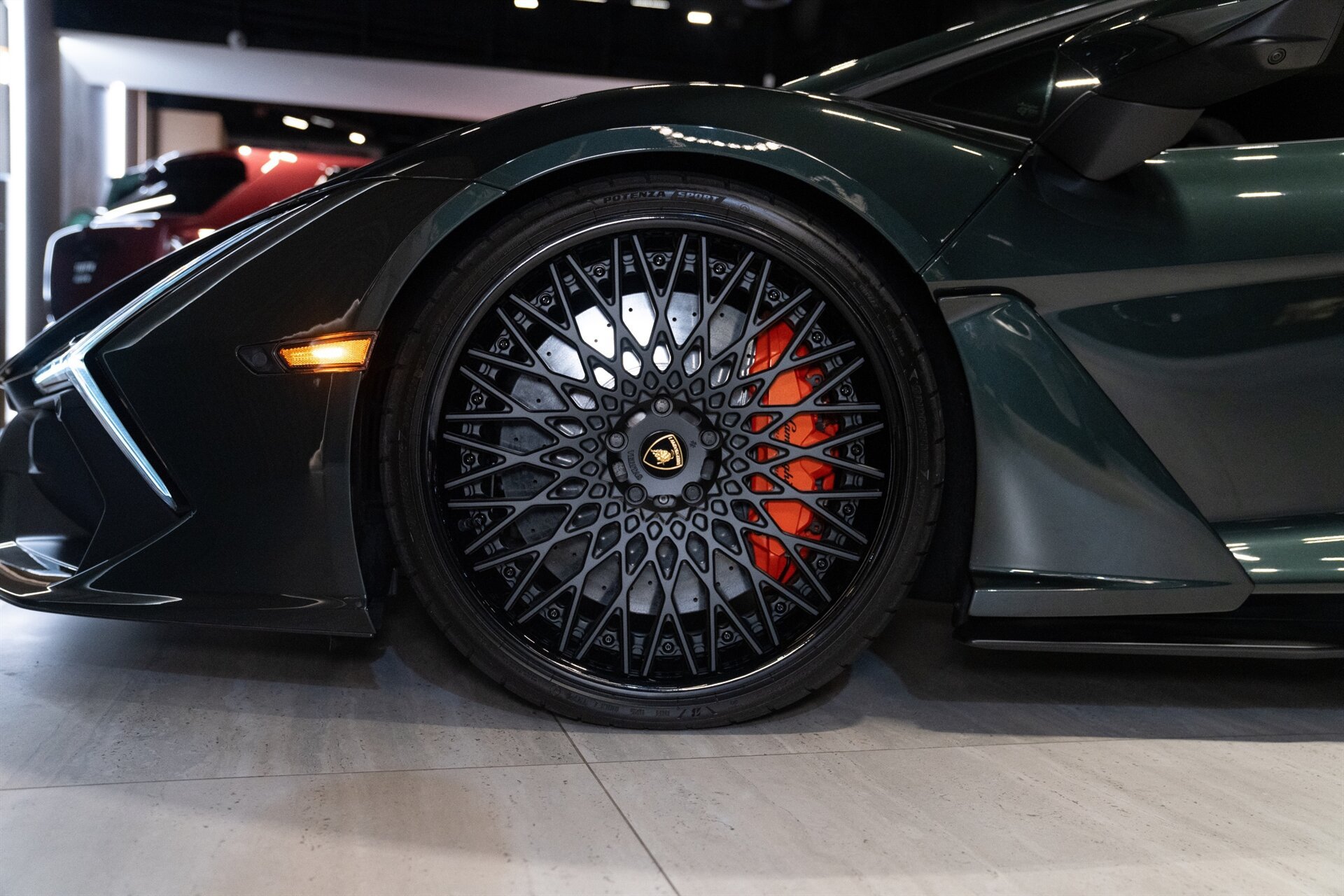 Used 2024 Lamborghini Revuelto AWD/4WD image 19