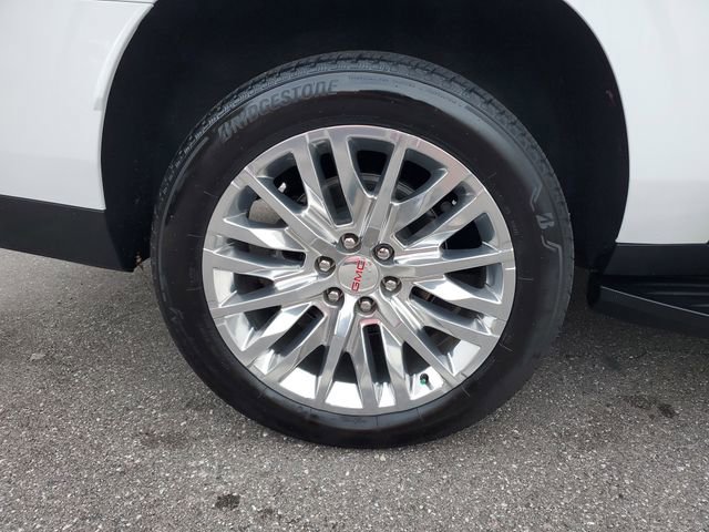 Used 2025 GMC Yukon XL Elevation image 5