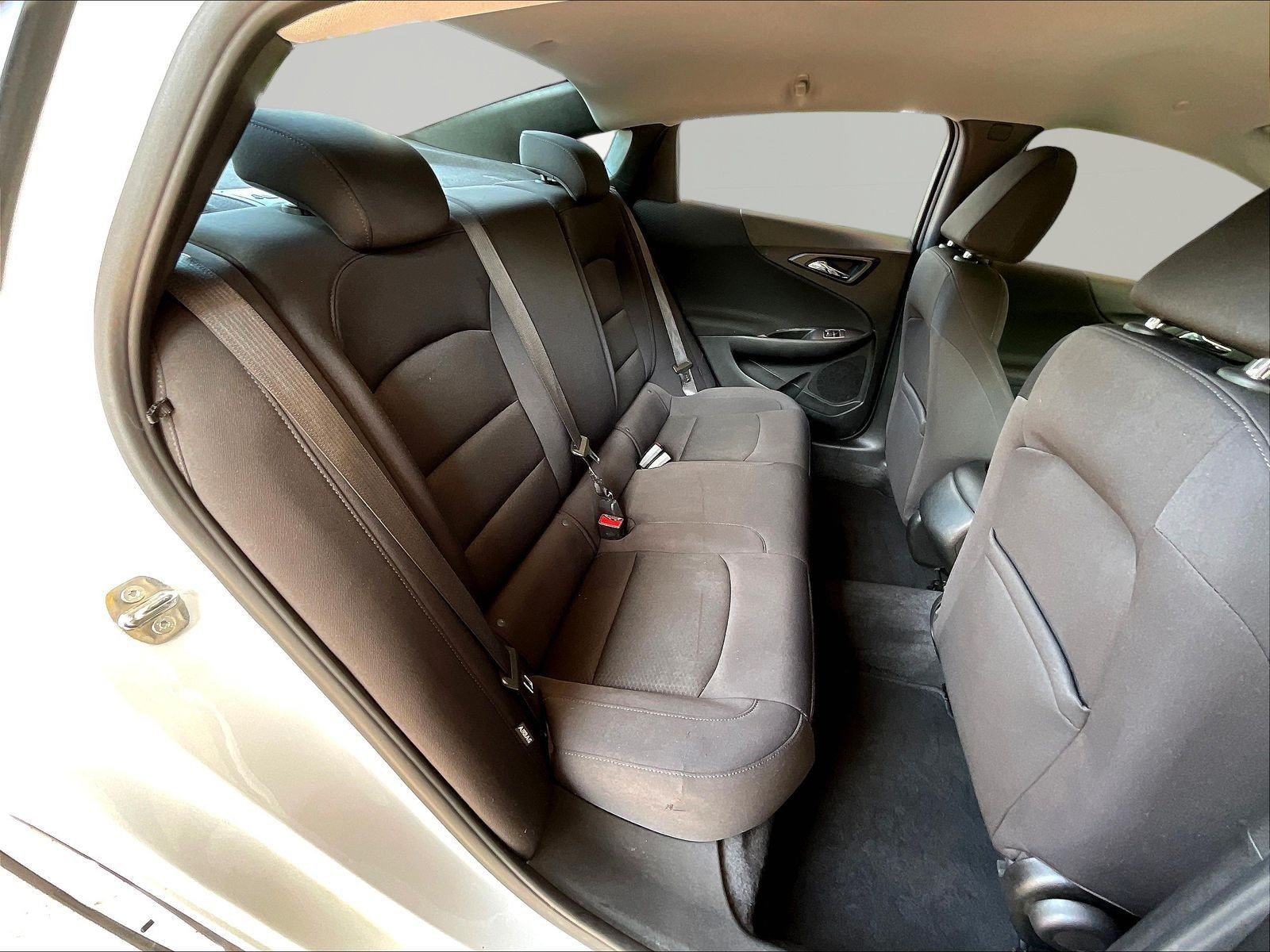 Used 2022 Chevrolet Malibu LS w/ Driver Confidence Package II FWD image 24