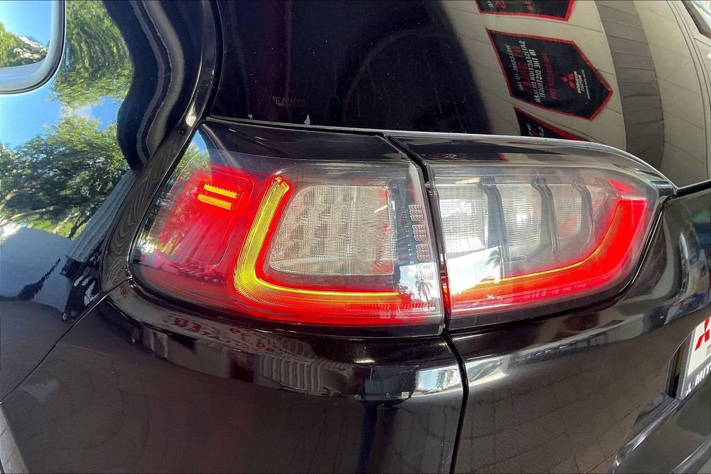 Used 2020 Jeep Cherokee Latitude FWD image 17