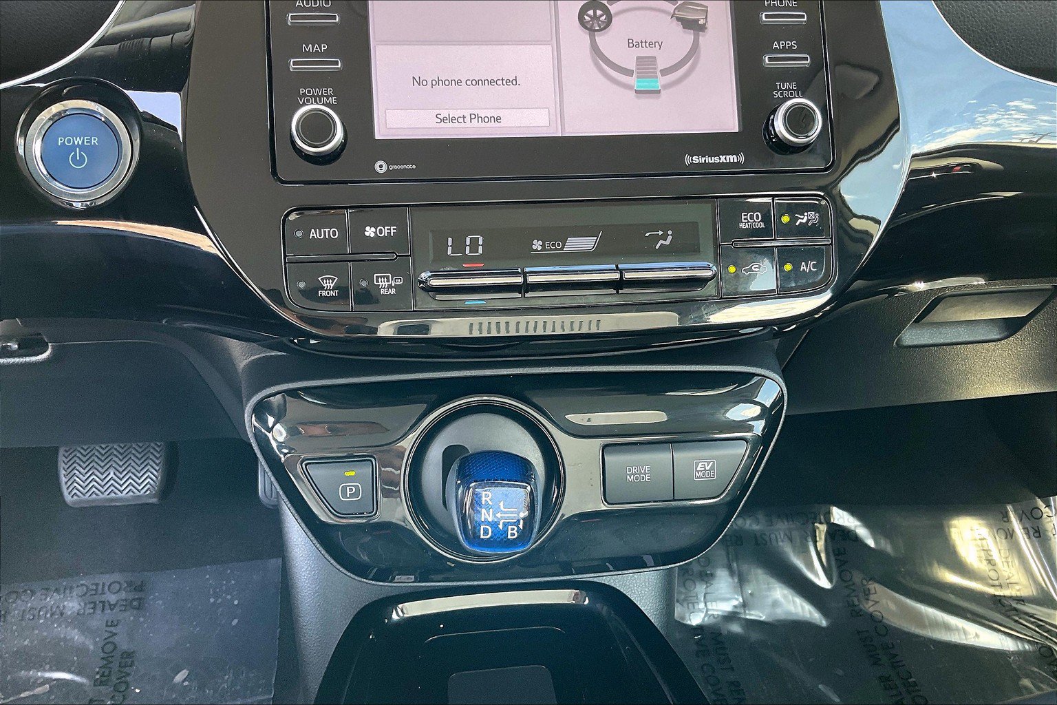 Used 2022 Toyota Prius AWD image 37