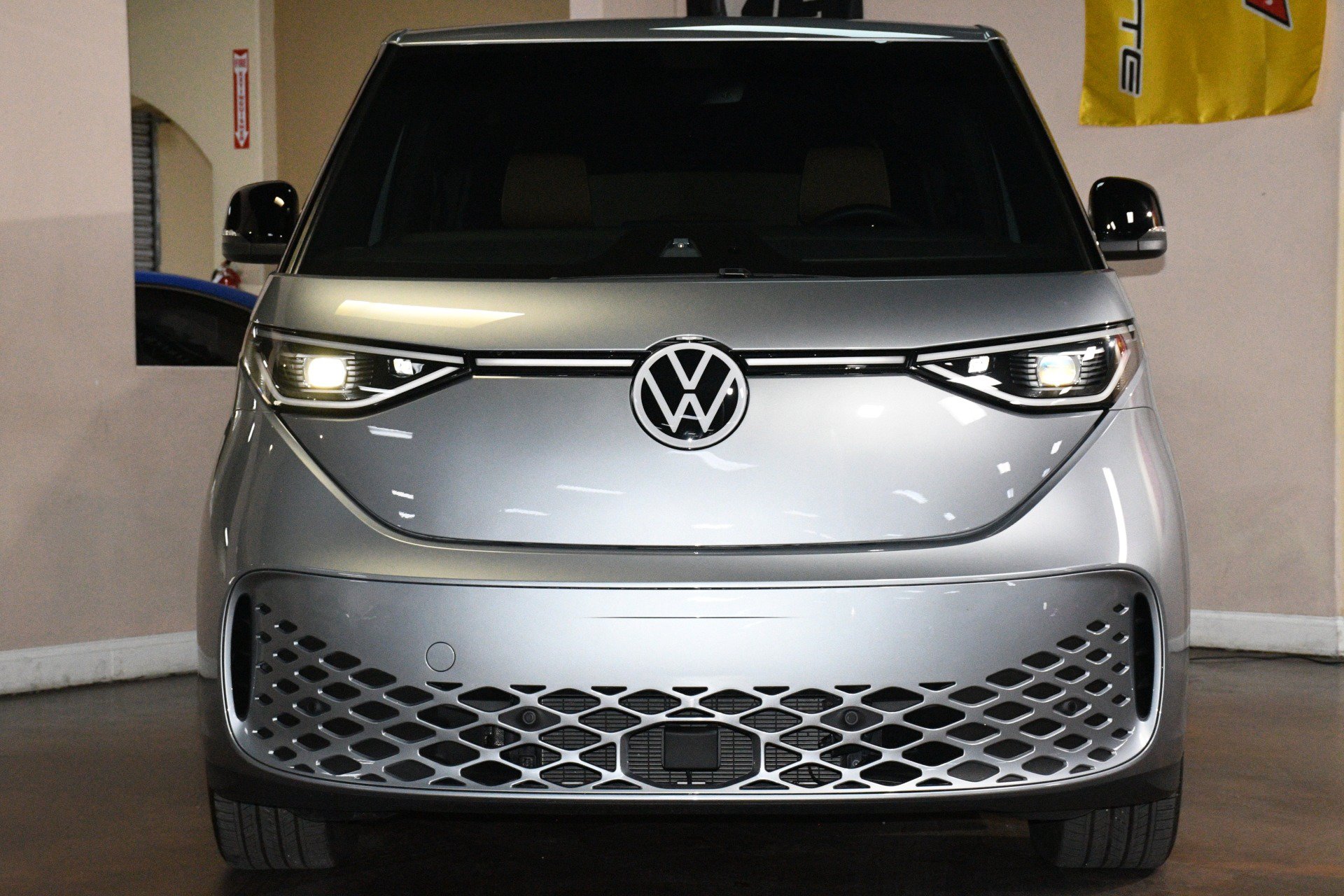 Used 2025 Volkswagen ID. Buzz Pro S