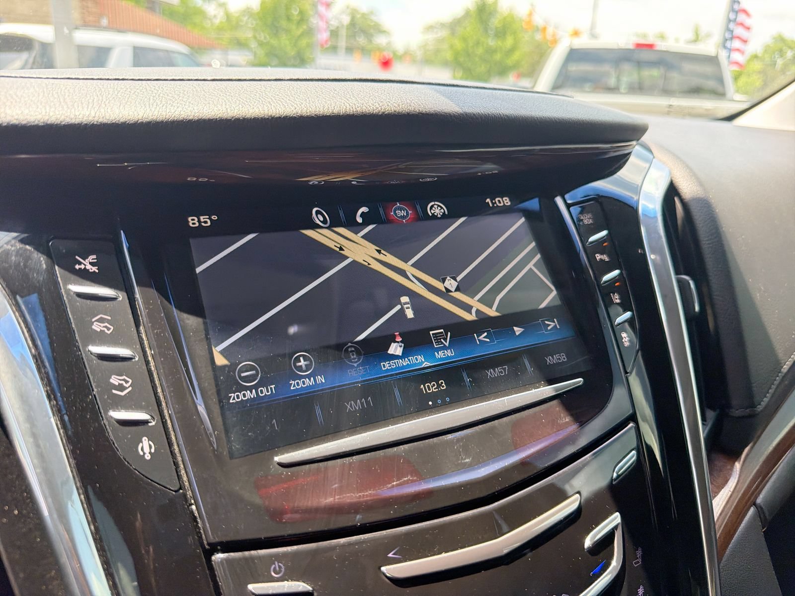 Used 2015 Cadillac Escalade Premium AWD/4WD image 33