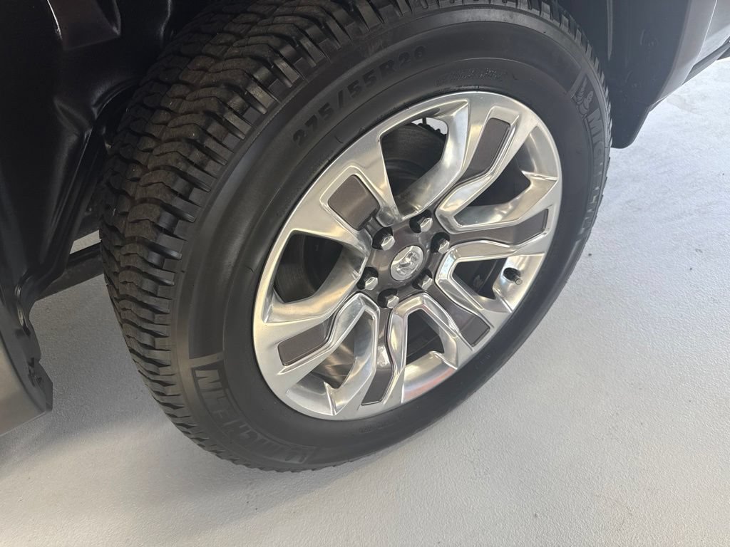 Used 2023 RAM 1500 Limited w/ Body Color Bumper Group AWD/4WD image 12