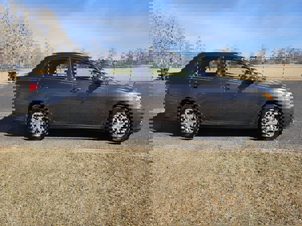 Used 2013 Toyota Corolla L image 6