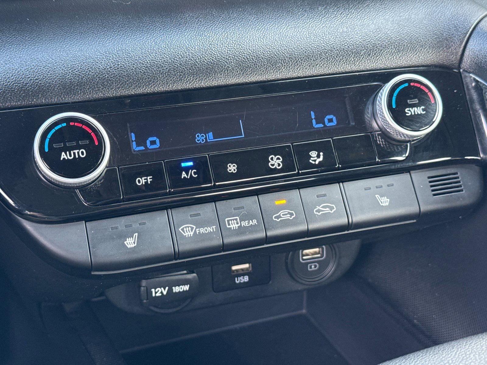 Used 2022 Hyundai Elantra Blue image 20