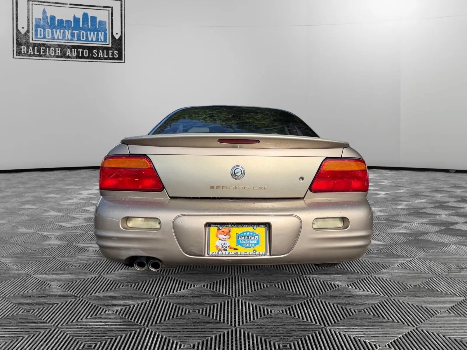 Used 1999 Chrysler Sebring LXi FWD image 6