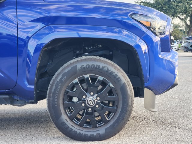 Used 2025 Toyota Tacoma SR5 RWD image 9