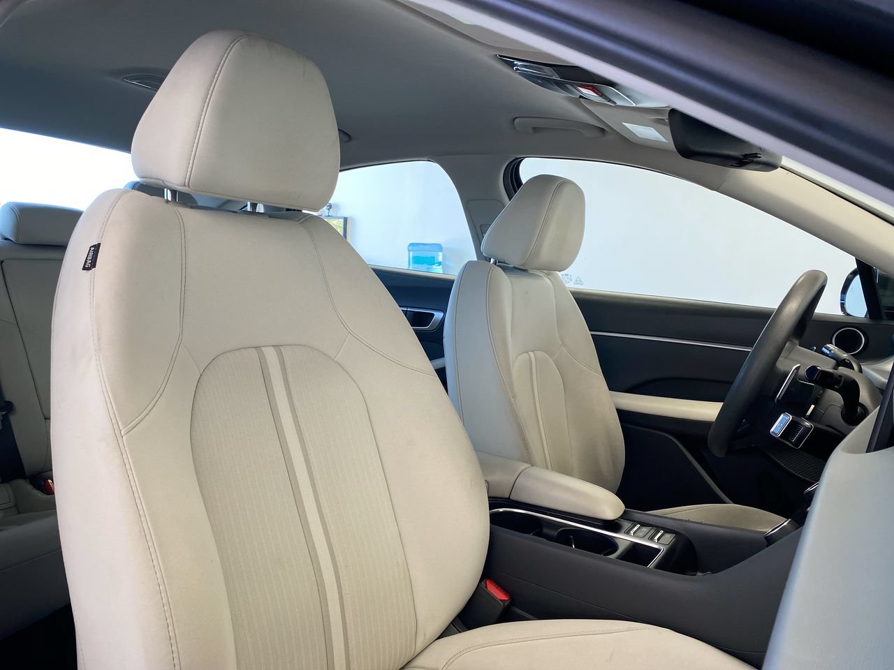 Used 2025 Hyundai Sonata SEL FWD image 30