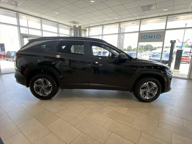 New 2025 Hyundai Tucson Blue AWD/4WD image 2