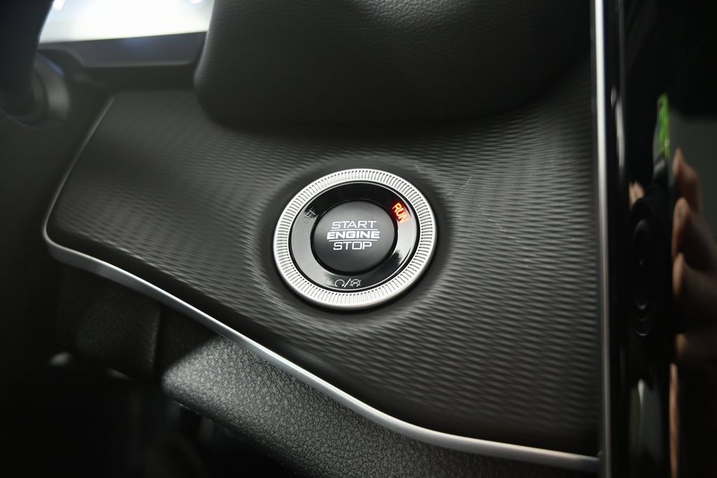 New 2025 Jeep Grand Cherokee Altitude image 30