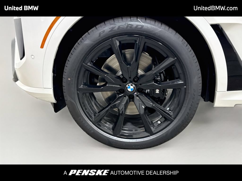 New 2027 BMW X7 xDrive40i w/ M Sport Package AWD/4WD image 9