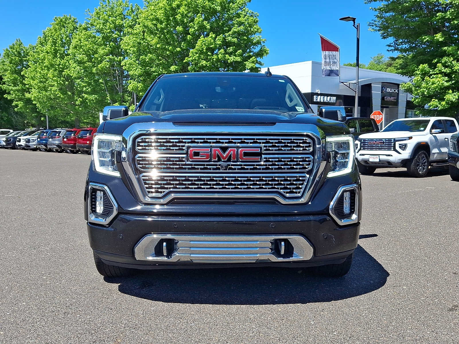 Used 2022 GMC Sierra 1500 Denali w/ Denali Reserve Package AWD/4WD image 2