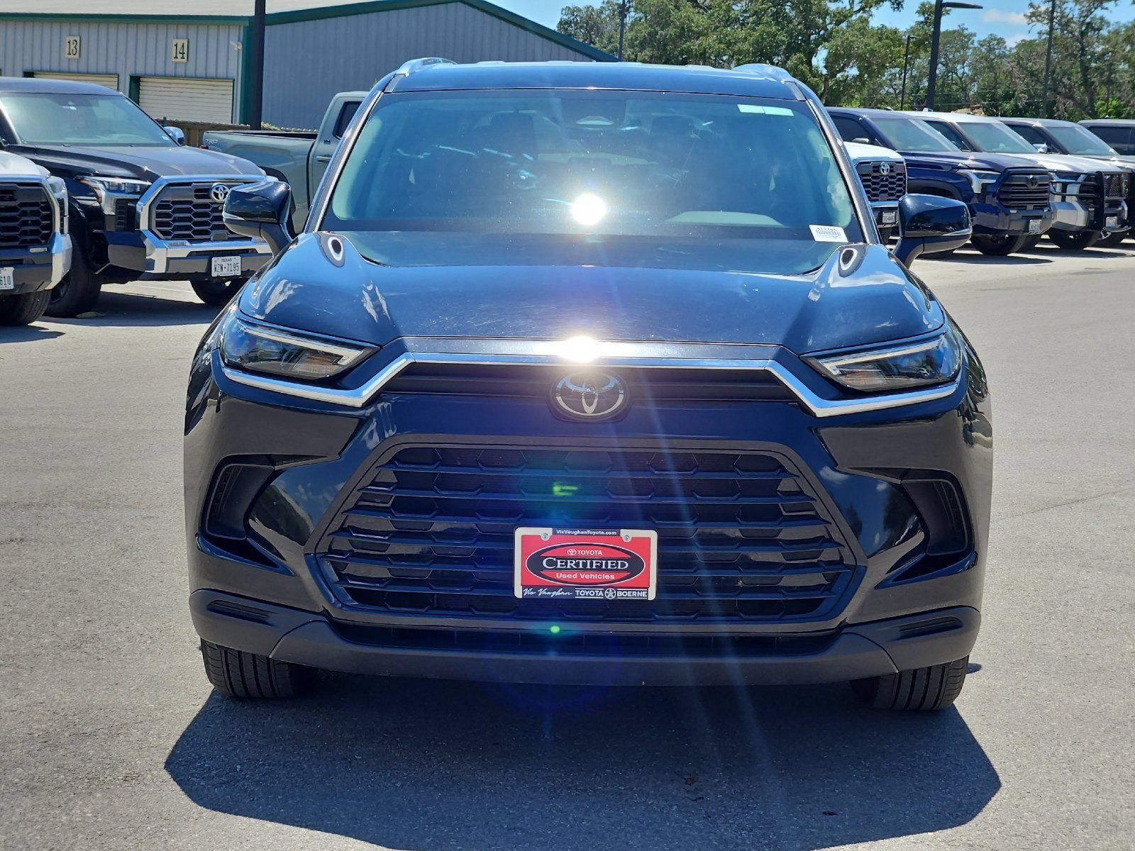 Used 2025 Toyota Grand Highlander AWD image 8