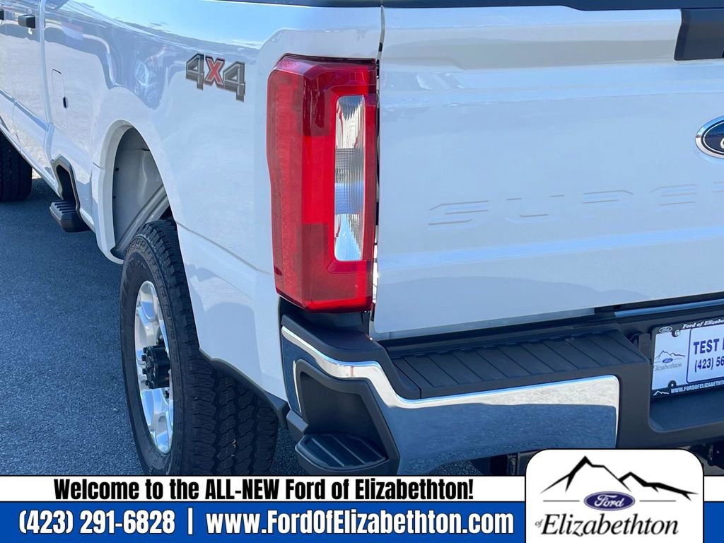 New 2026 Ford F350 4x4 Crew Cab Super Duty image 6
