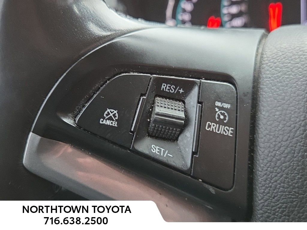 Used 2020 Chevrolet Trax LT w/ LT Convenience Package image 21