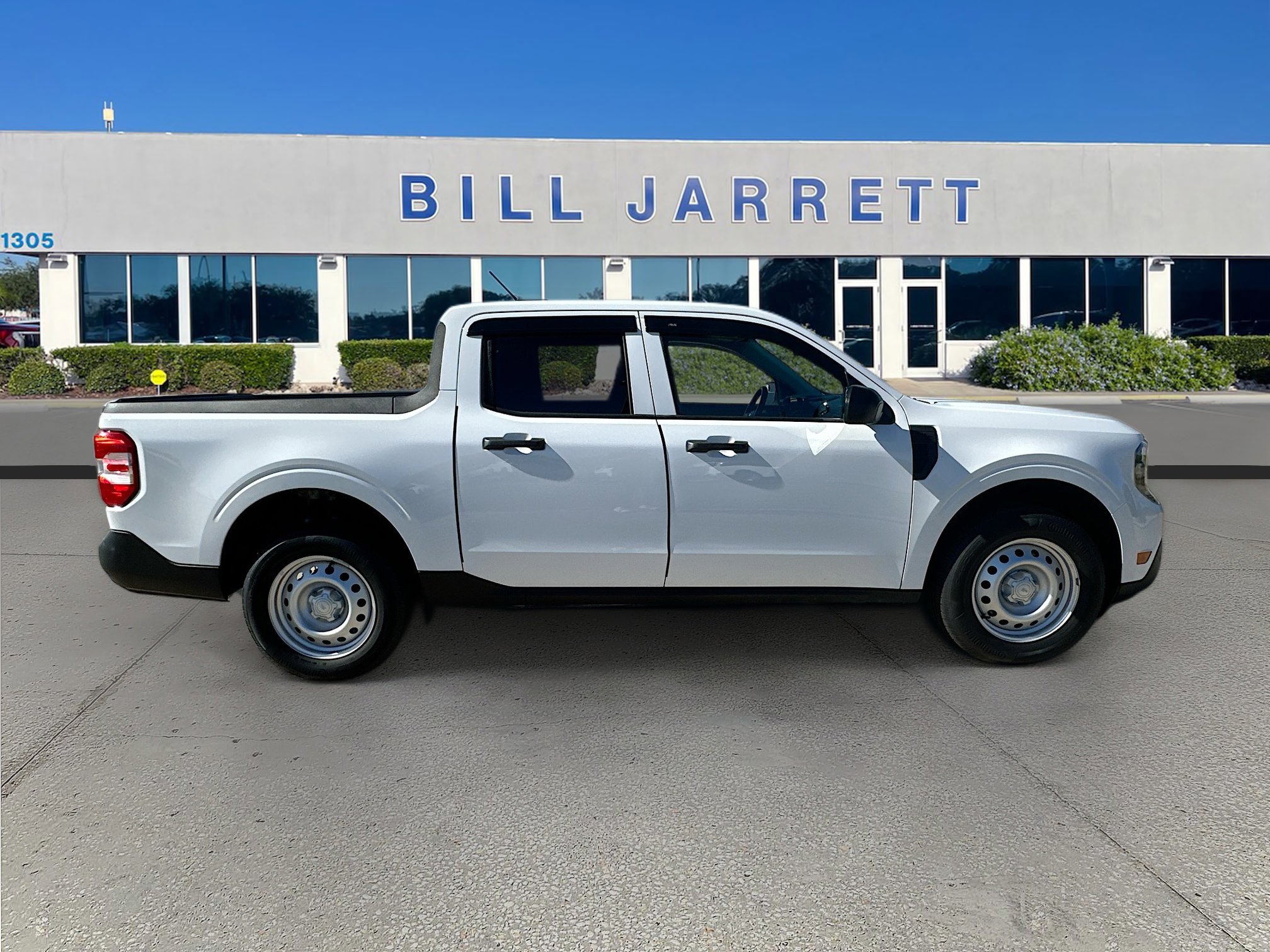 Certified 2025 Ford Maverick XL w/ Equipment Group 102A image 8