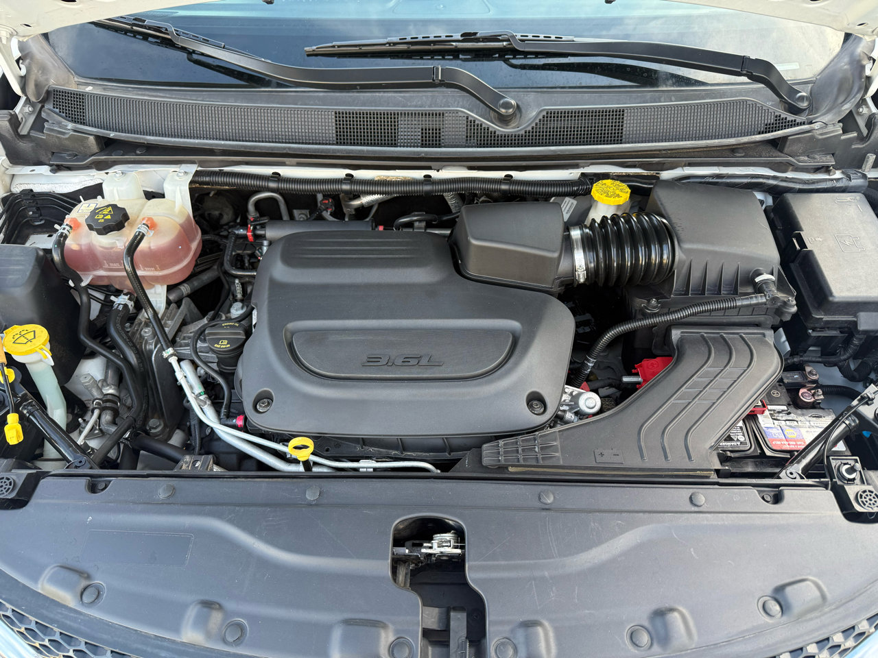 Used 2020 Chrysler Pacifica Touring-L image 32