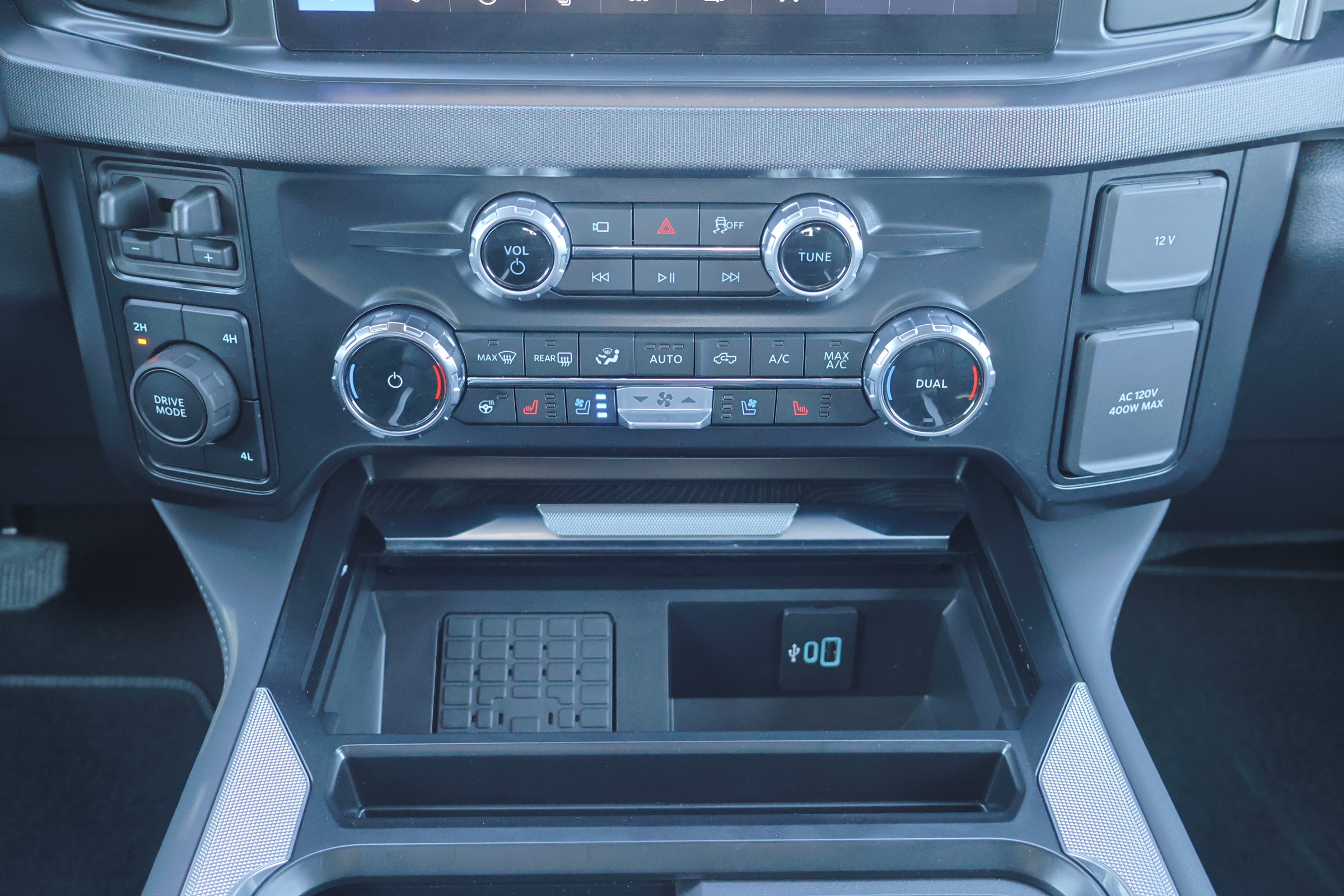 Certified 2025 Ford F450 Platinum image 27