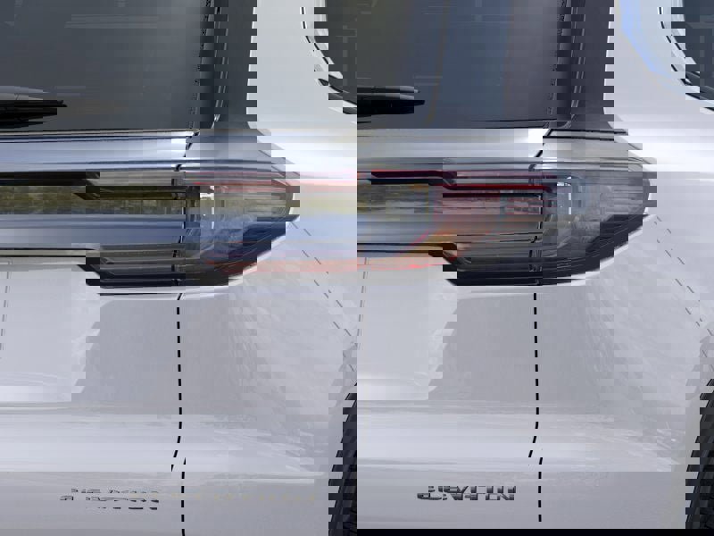 New 2025 GMC Acadia Elevation w/ Elevation Premium Package image 38