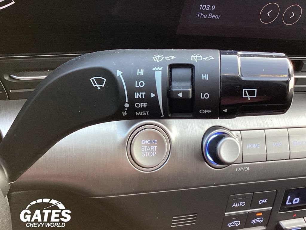Used 2025 Hyundai Kona SEL FWD image 24