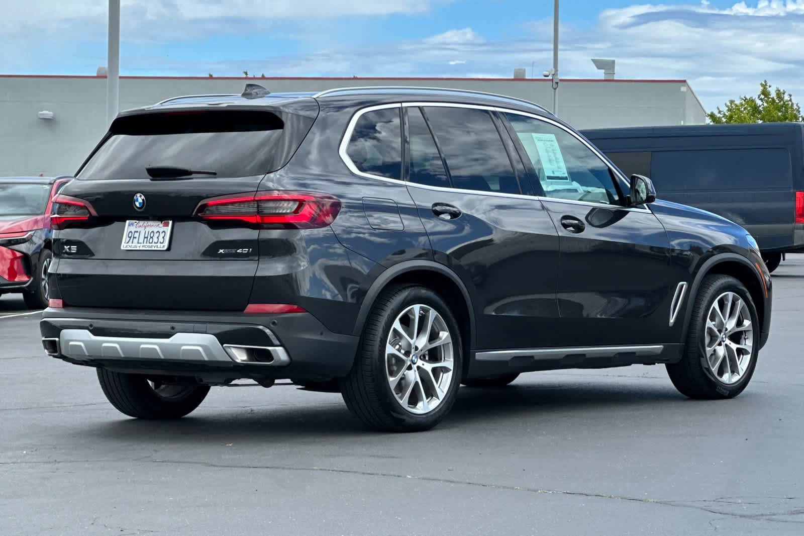 Used 2023 BMW X5 xDrive40i w/ Parking Assistance Package image 2