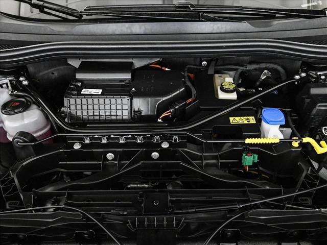 Used 2024 Audi Q4 e-tron Premium Plus w/ Premium Plus image 24