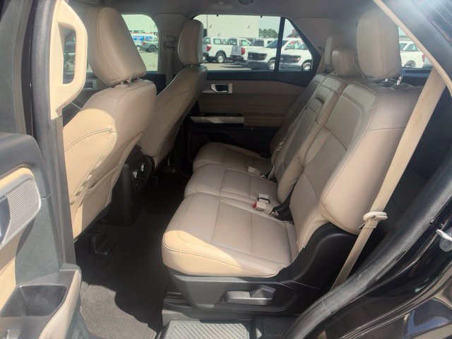 Used 2023 Ford Explorer Limited RWD image 6