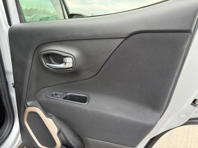 Used 2017 Jeep Renegade Sport w/ Power & Air Group image 35